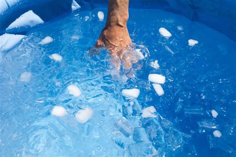 Ice Baths: The Cool Trend Taking Over TikTok - Sustain Health Magazine