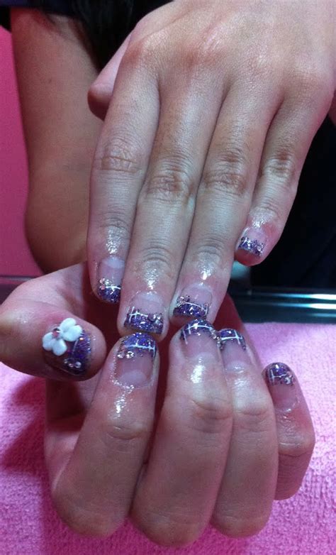 Candilicious Nails: Another simple design for Gelish!