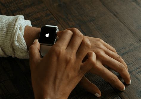 Не включаются Apple Watch: почему и что делать? | One iBlog