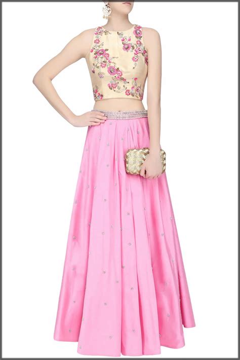 Trendy Crop Top With Different Outfits - Calista Fashion