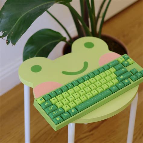 8/7 update: Keycaps have been shipped to all customers.