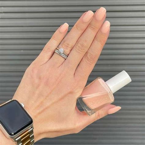 gel nail polish   professional  manicure  home