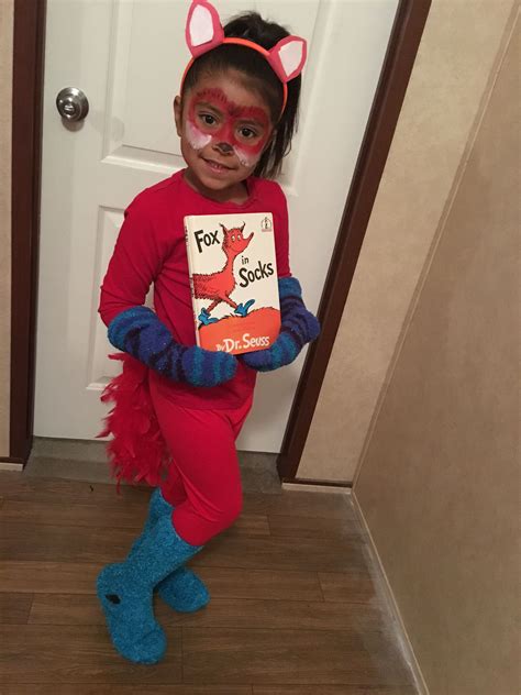 Dr. Seuss costumes Fox in socks | Dr seuss diy costumes, Dr seuss