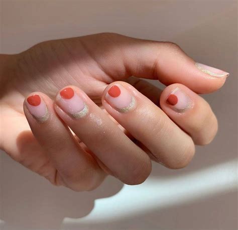 unas decoradas sencillas  bonitas