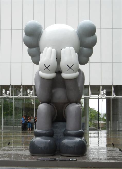 KAWS – highlike