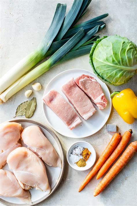Cabbage Soup with Hen and Pork - Doctor Woao