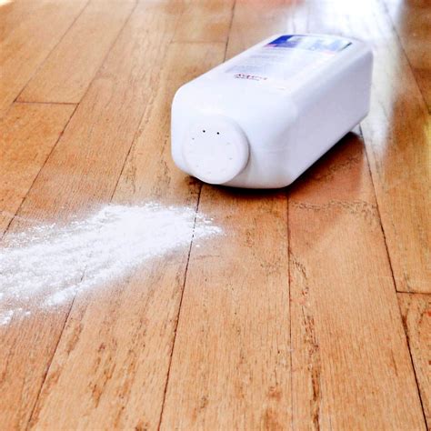Fix Squeaky Floors With Baby Powder | PS Smart Living