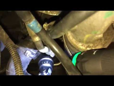 How to open Oil Housing T-Jet 1.4 120 HP Fiat Linea - YouTube