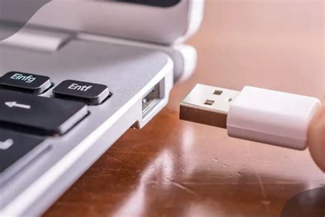 how to fix usb port on laptop