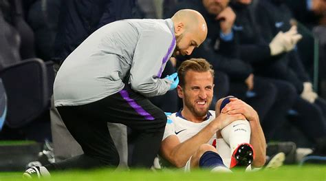 harry kane injury tottenham striker hurts ankle  man city sports