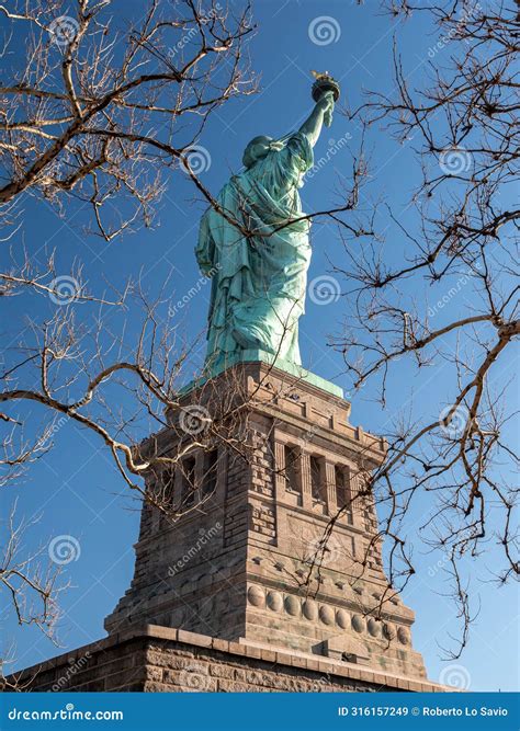 The N train route features a secret view of the Statue of Liberty 35