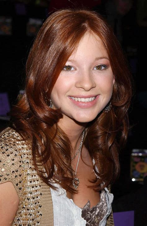 Download Stacey Farber Smiling Portrait Wallpaper | Wallpapers.com