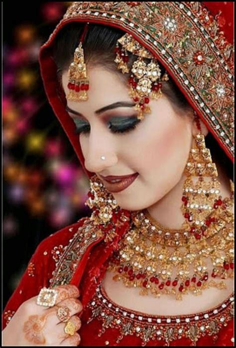 Indian Wedding Hair And Makeup London - Wavy Haircut