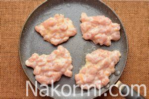 Рубленые котлеты из куриной грудки с крахмалом и майонезом: рецепт с фото