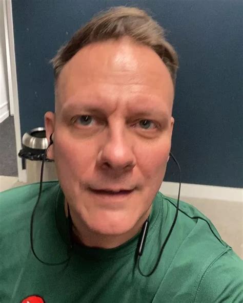 coronation streets sean tully star teases  screen romance