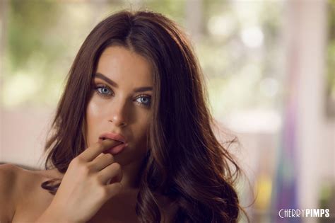 Pornstar Lana Rhoades | Scrolller