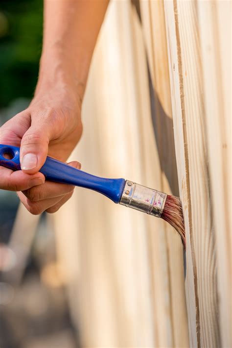 How Long Does Exterior Paint Need To Dry Before Rain? : Essential Guide