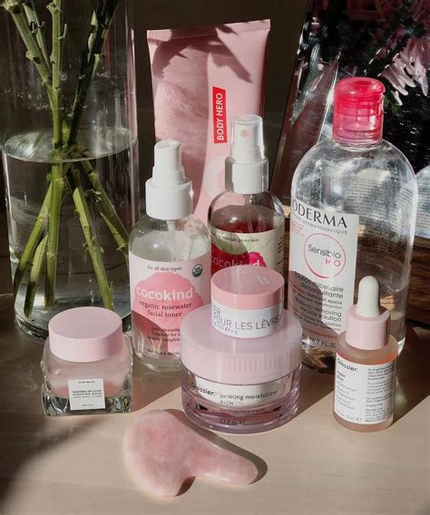 Мицеллярная вода: 6 лучших средств по мнению косметолога | Skin care ...