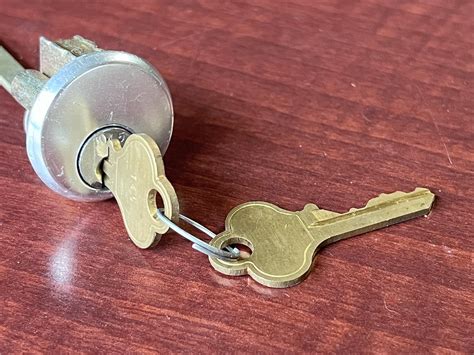 replace  lost garage door key learn garage doors