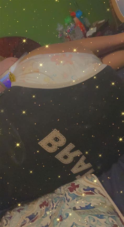 Bratty baby is diapers 🙈🤭 : r/GirlsInDiapers