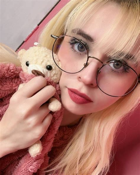 Luly S. | 🧸 | Instagram