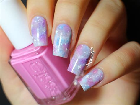 Lacquerstyle.com: Holographic Pastel Galaxy Nails + Tutorial!