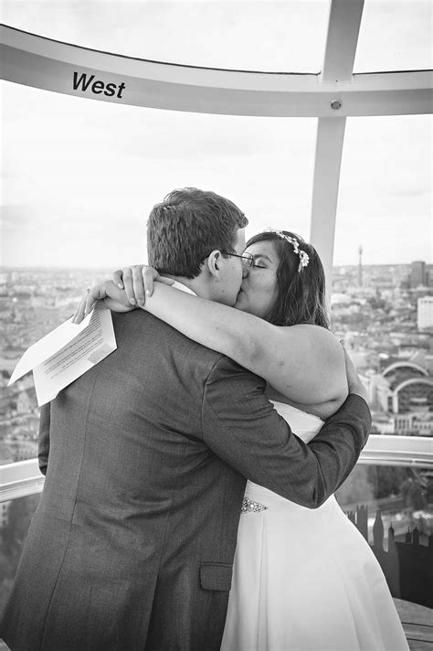London Eye Wedding Photography - Marriage on the Millennium Wheel