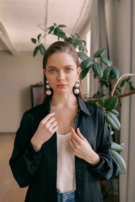 Lookbook for Viktoria Kuksina 2022 :: Behance