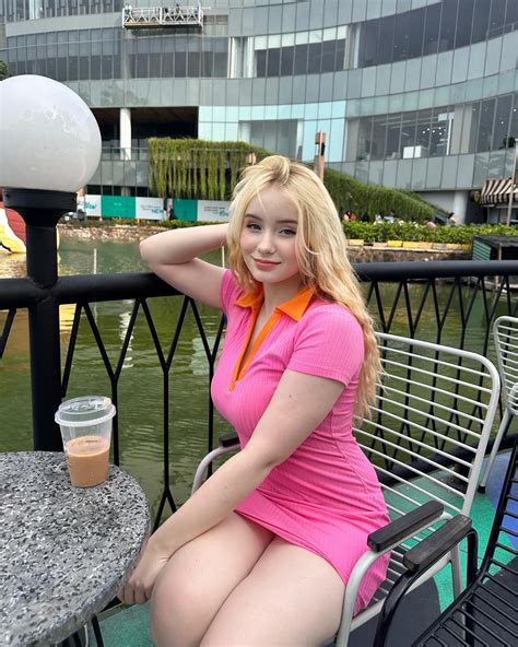 Bule Barbie Official