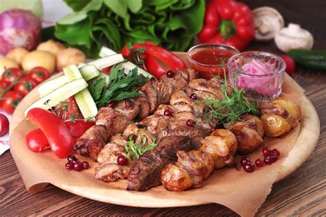 Белорусский Гостинец (блюдо на 3-х человек) — Белорусская Хата