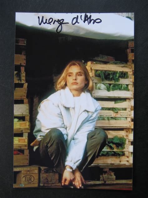 James Bond Collectibles: Autograph: Maryam d'Abo