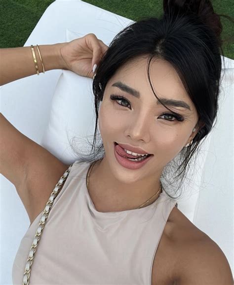 Enticing : r/prettyasiangirls