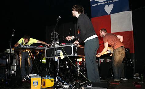 holy fuck  soothe sodden reading festival crowd
