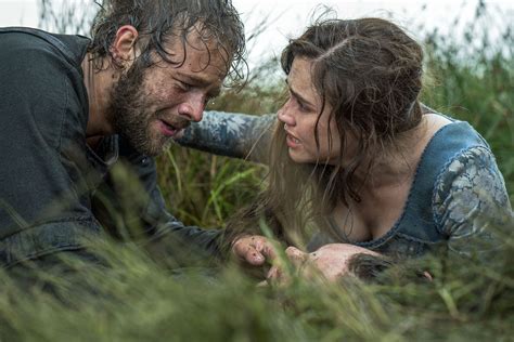 Pin di Leslie Gallop su costumes