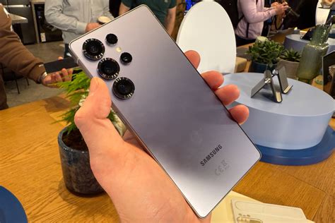 Samsung Galaxy S25 Ultra vs Galaxy S24 Ultra: what's the difference ...