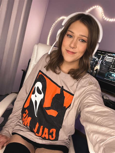 Follow me on twitter! @opalfog : u/nova_and_nala_play