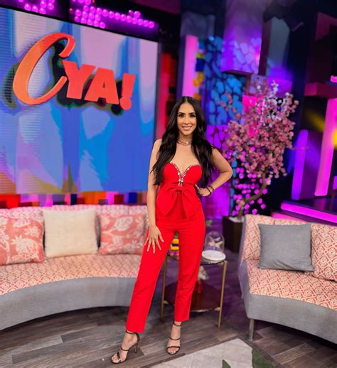 Cynthia Urias | Gran inicio de semana en @cuentameloyaof !!! ️ ️ ️