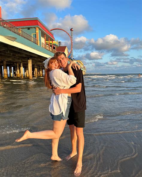 Keeley Elise | swipe to the last slide to see a shark in the ocean!!! 🙊