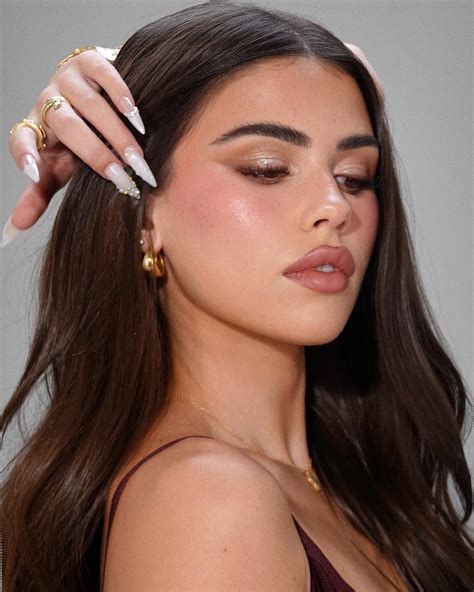 Leah Halton Age: The Latest Updates You Should Know - The Biography World