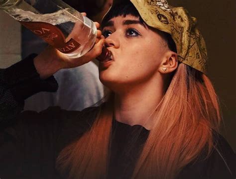 Maisie and Vodka : r/maisiewilliams
