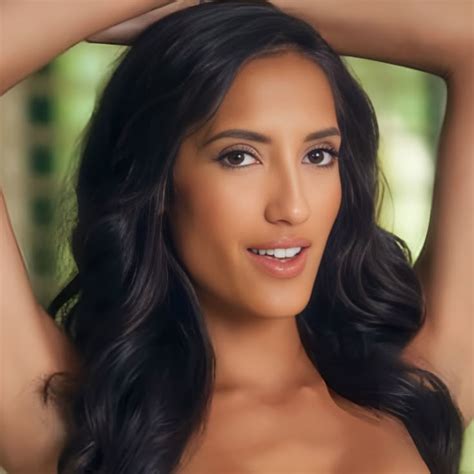 Chloe Amour (Actress) Age, Wiki, Biography, Height, Weight, Photos ...