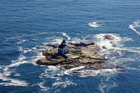 The Cuckolds Lighthouse in ME, United States - lighthouse Reviews