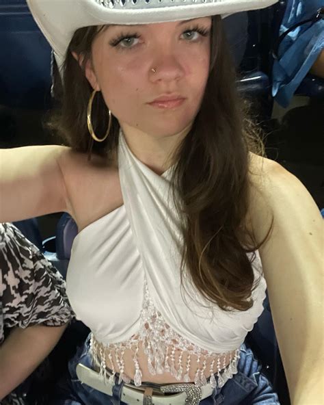 mia isabella metz (@miab3ll) • Instagram photos and videos