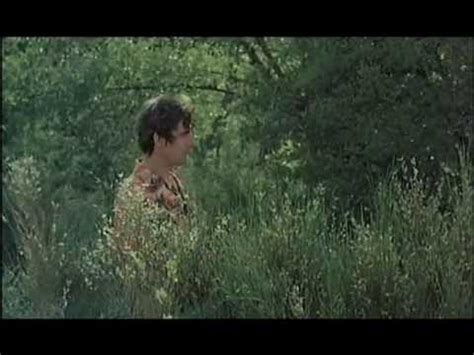 Le chaud lapin - YouTube