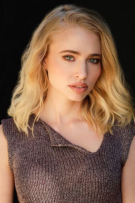 Picture of Elisabeth Ferrara