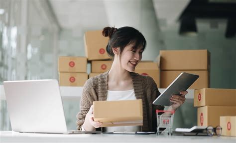 E-Commerce Business Looking to Thrive? Focus on Management - Newsweek