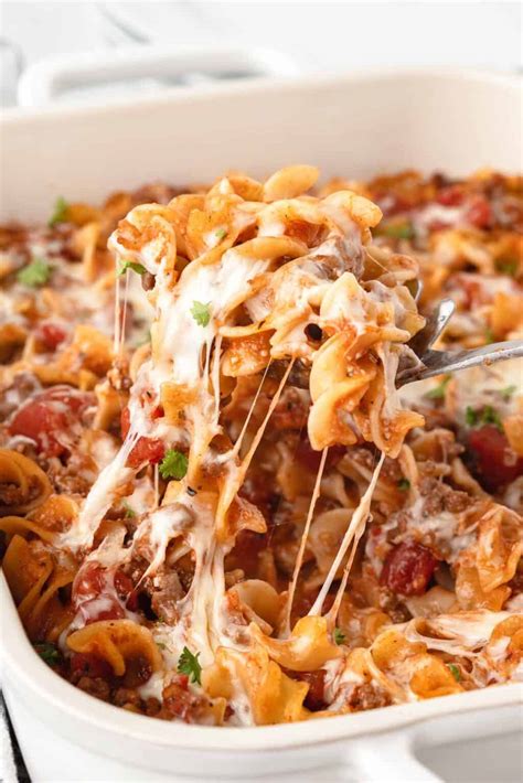 Easy Ground Beef Noodle Casserole - By Kelsey Smith