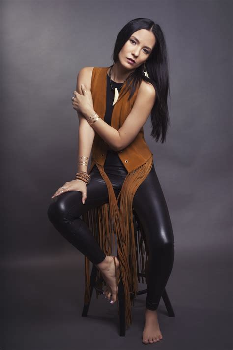 Jessica Matten's feet