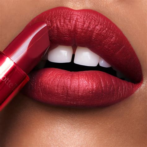 bold lipstick colors  bright lip colors  spring  summer