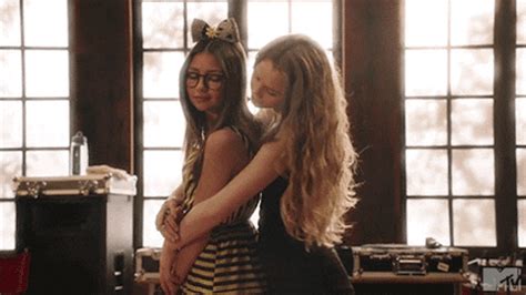 Lesbian GIF - Find & Share on GIPHY